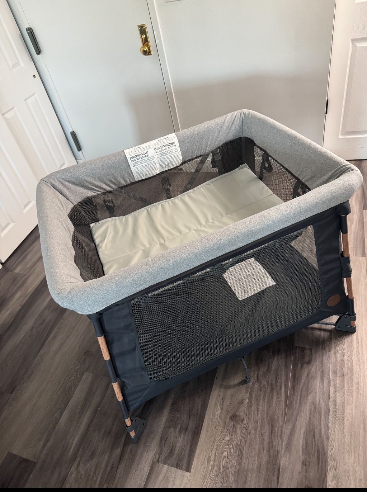 Maxi Cosi Play Yard (Playpen)
