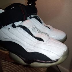 Retro Air Penny's #4 Men's Nike Size 10.5 In Good Condition.