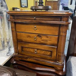 Single nightstand