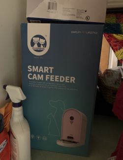 DOGNESS Smart Cam Feeder