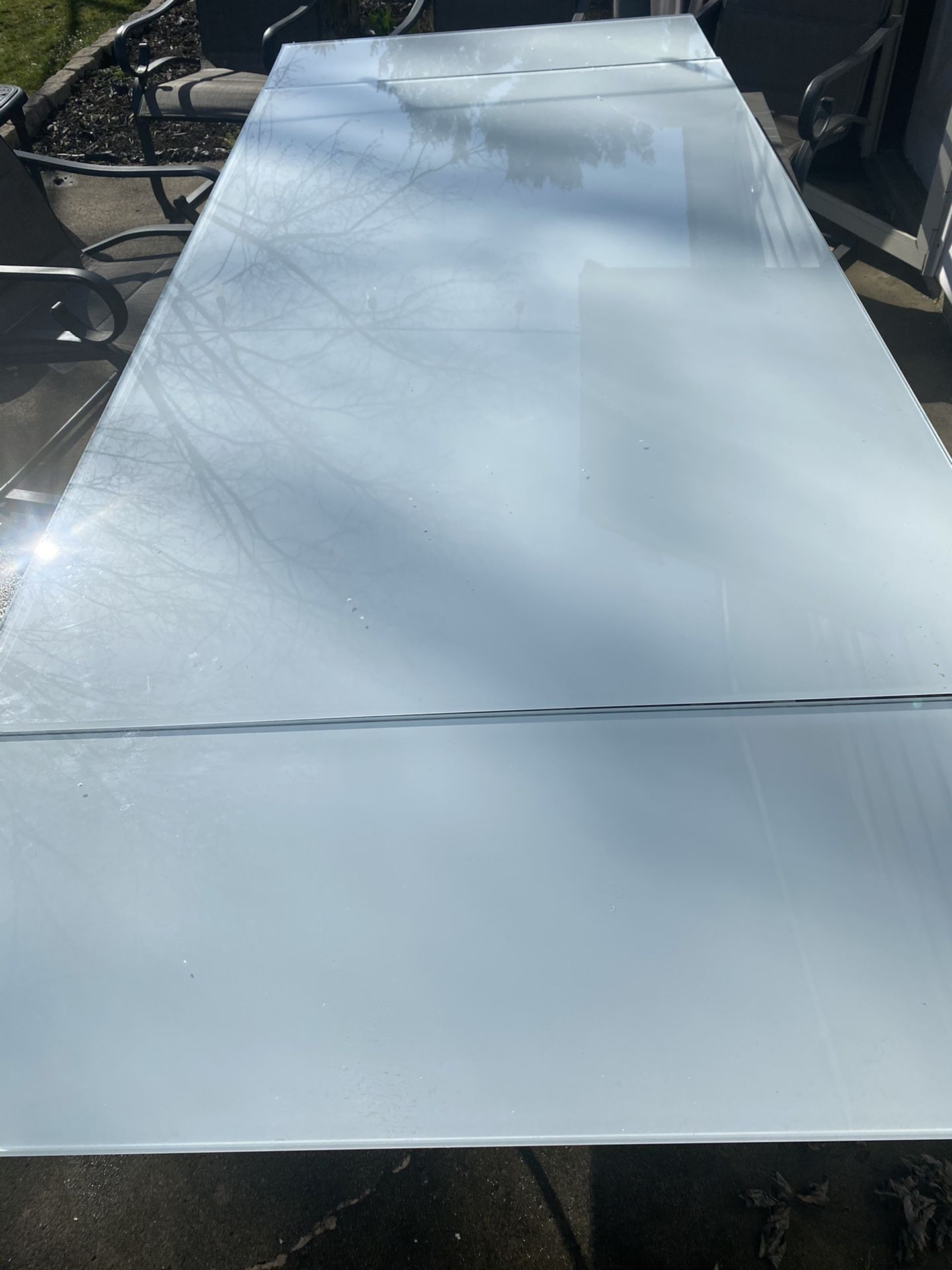 Tempered Glass Table Top Middle Glass section 39” x 71” With extensions on 39” x 99”