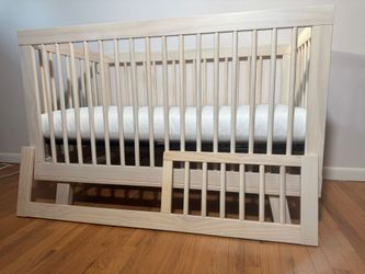 Like New - Babyletto Hudson 3-in-1 Convertible Crib + Organic Mattress