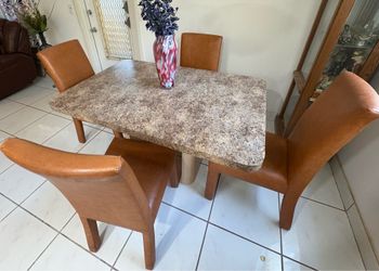 Kitchen table with 4 chairs