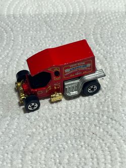 Hot Wheels T-Totaller Basic Express Trucking Blackwalls BW Red Delivery Hot Rod