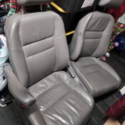 Leather Front Seats Crv 08-11..