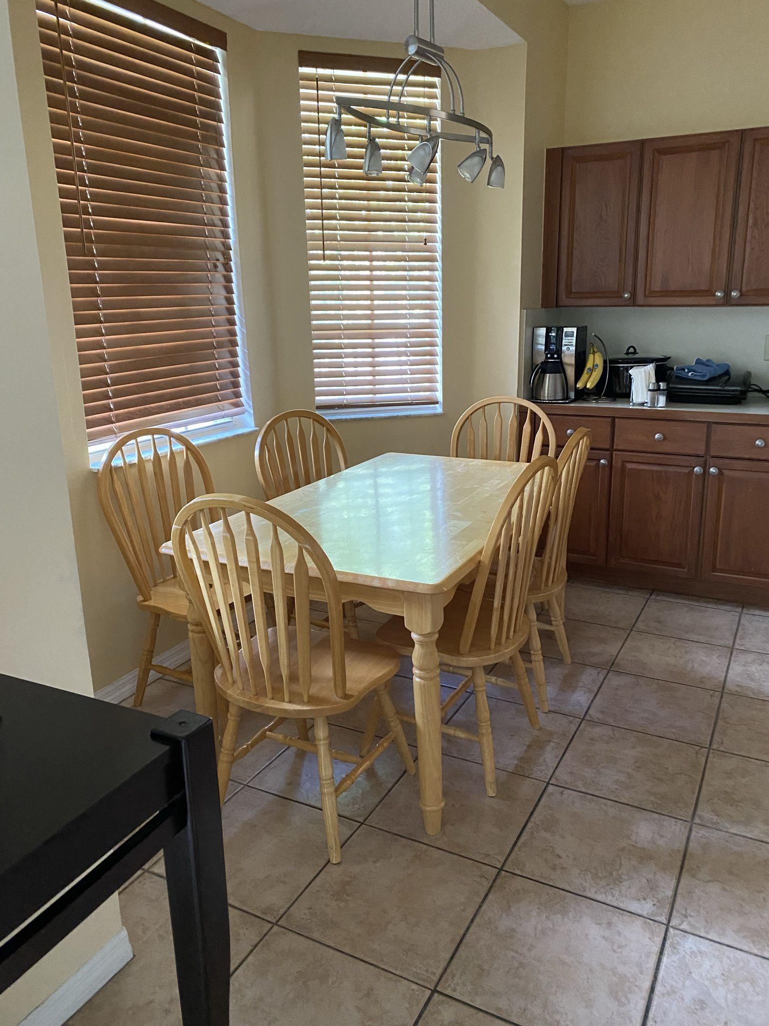Kitchen Table With 6 Chairs