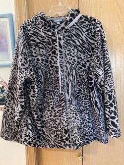 Néw Womens “Essentials” Faux Fur Black & Grey zebra Zip hooded jacket size OX