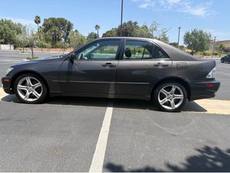 2001 Lexus IS300