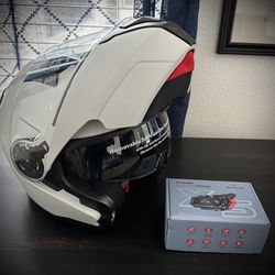 Brand New (Extra Large) Matte Grey Bluetooth Motorcycle Helmet 