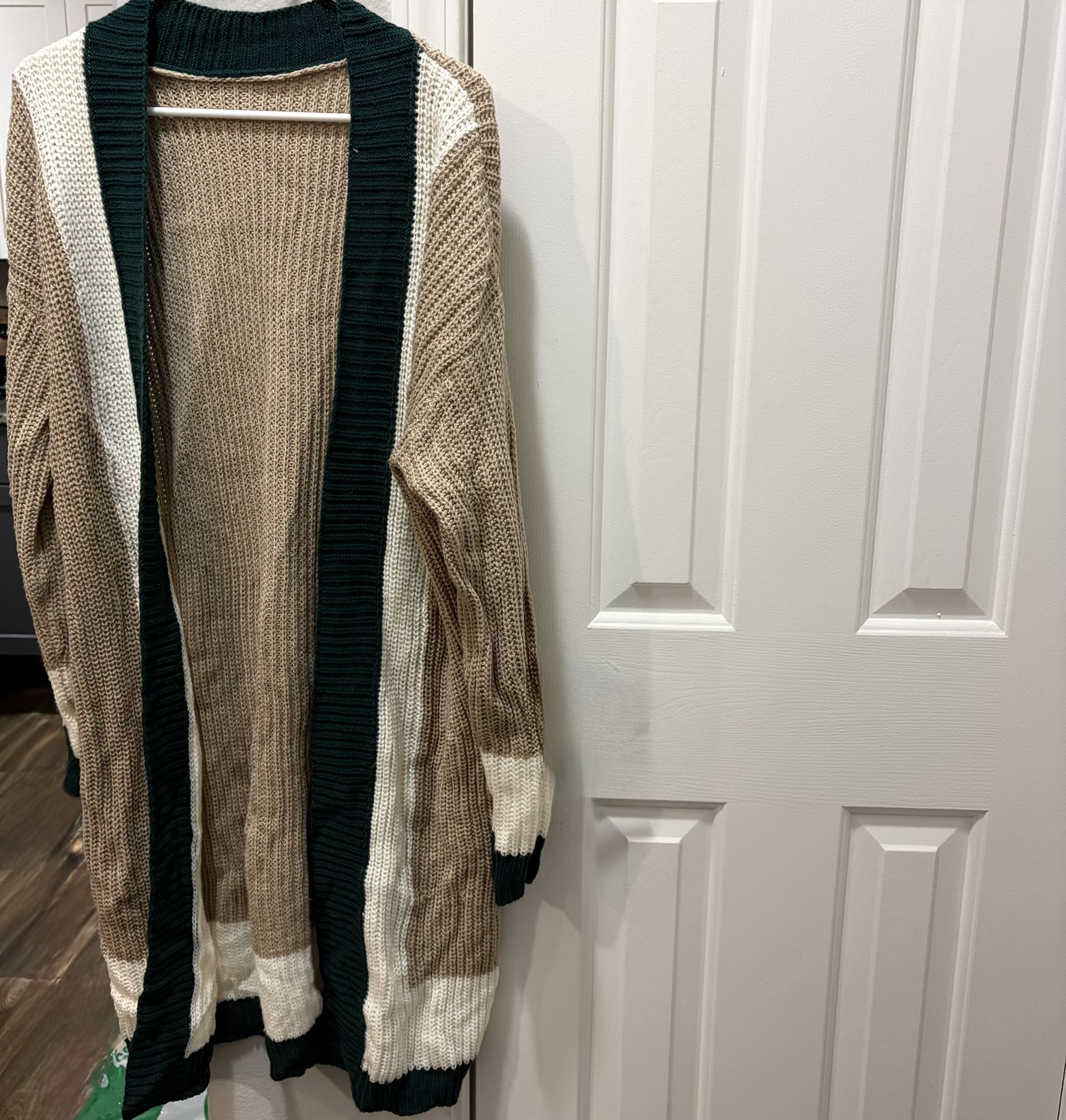 SHEIN Tan and Dark Green Open-Front Cardigan