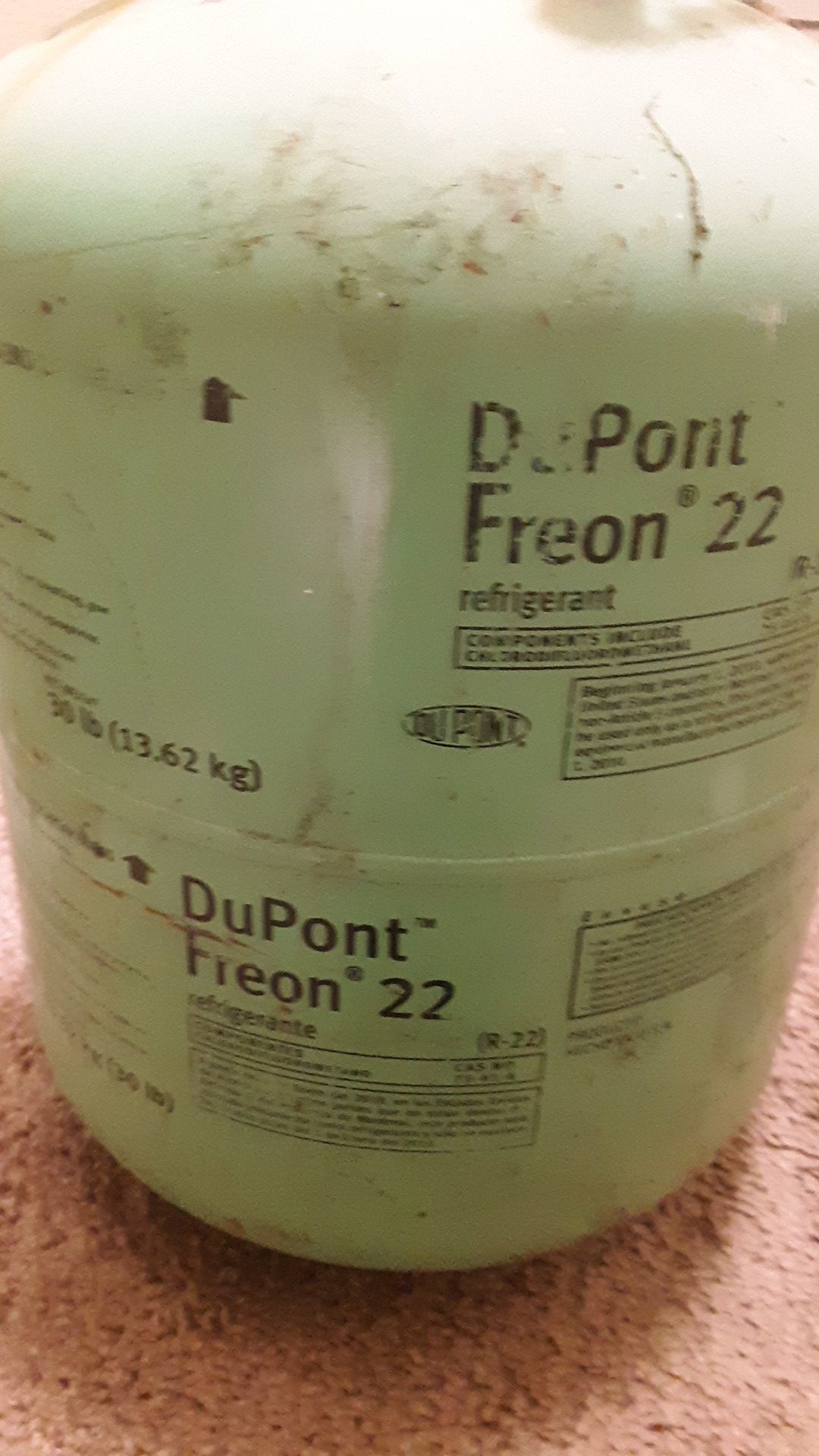 Freon tank 25% full