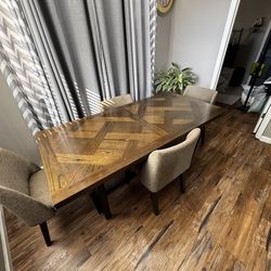 Dining table & chairs