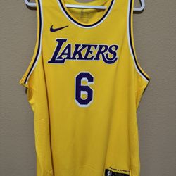 NIKE AUTHENTIC LEBRON JAMES BASKETBALL JERSEY XXL 56