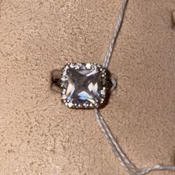 Costume/cocktail Ring