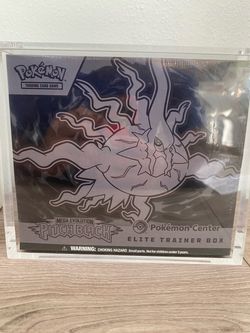 Pokemon Center Pitch Black ETB