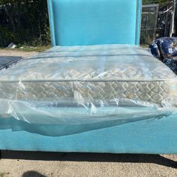 Muy Bonita Cama Full Disponible Económica Así Como Está En La Foto Completita