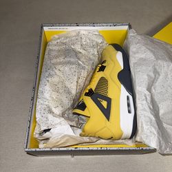 Jordan 4 Lightning