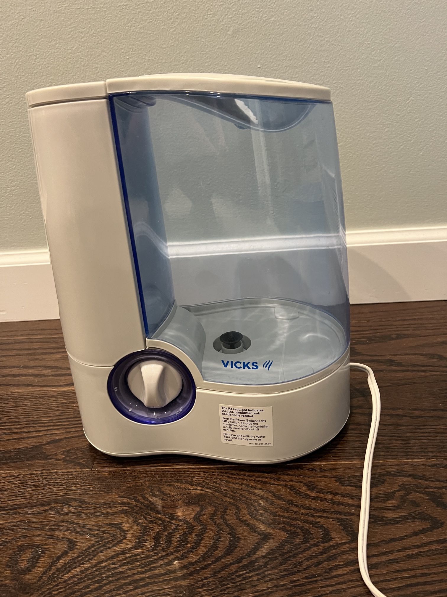 Vicks Humidifier - Warm Mist