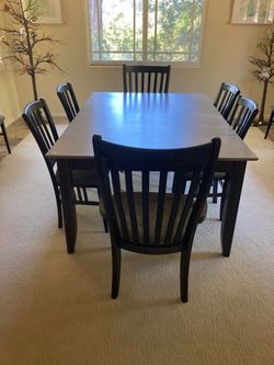 Black Contemporary Dining Table with Leaves