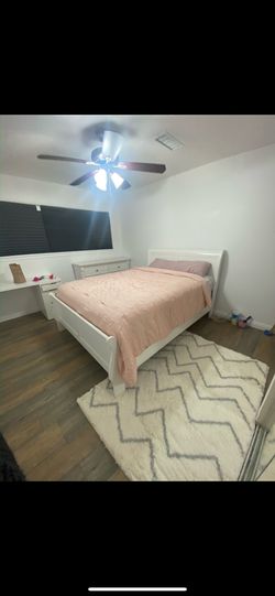 Queen Tempurpedic Bed ( Mattress And Bed Frame )