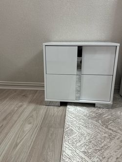 Night stands