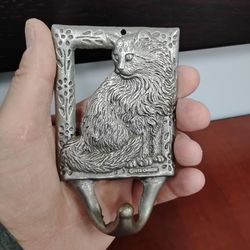 Vintage Handcrafted Pewter Cat Beautiful Condition