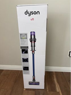 New in box Dyson v11