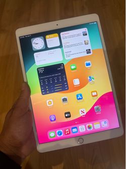 Apple iPad Pro 10.5-inch 256GB Wi-Fi - Silver/White (Excellent Condition)