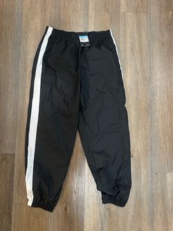 Nike Women’s Athletic Shorts Black Woven Polyester Drawstring Elastic