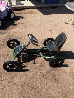 Kids’ Jeep 4 wheel peddle