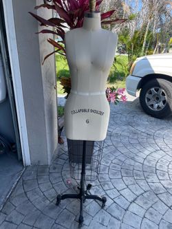 Female mannequins with Collapsible Shoulders Size 6