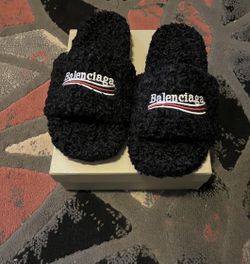 Balenciaga Slides Brand New