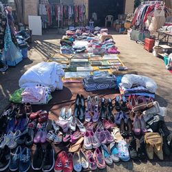 ARLINGTON YARD SALE – Clothes for Baby to Adult, Home Decor, Toys & a Treasure Chest!