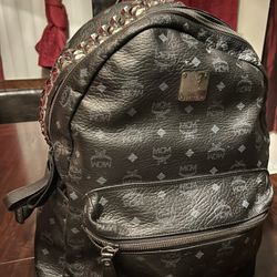 MCM LARGE BACKPACK