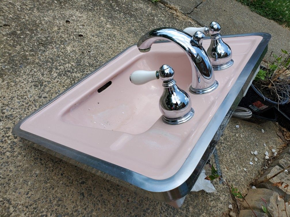 Sink Amerixan Standard -retro Pink 50$
