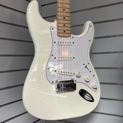 Fender Electric Squier Stratocaster 