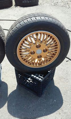 14 inch gold rims nice and clean for mitsubishi car or accord