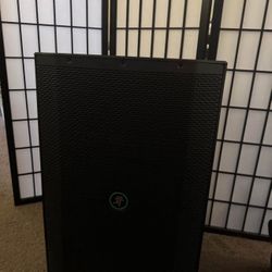 Mackie Thump215 Powered Speakers W/ Travel Bag