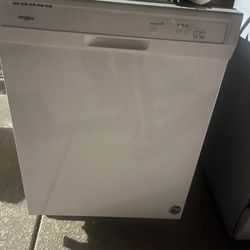 GE White Range Gas Oven Like New