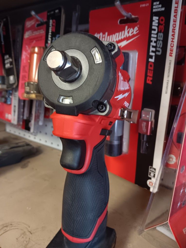 Milwaukee M12 FUEL 12V Lithium-Ion Brushless Cordless Stubby 1/2 in. Impact Wrench (Tool-Only)