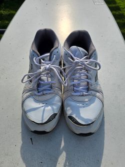 Men's New Balance White and Gray 519 - Size 13