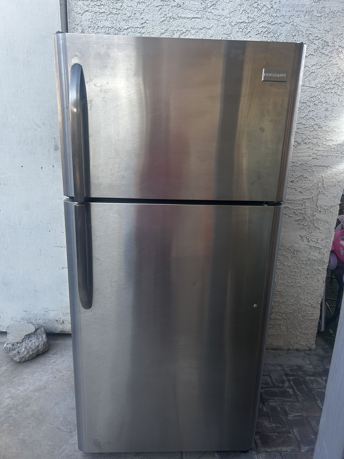 Refrigerator