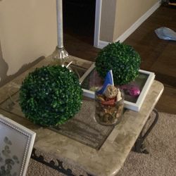 Dining Table Two Side Table And Coffee Table 