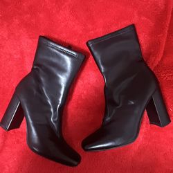 New Black Ankle Booties SZ7.5
