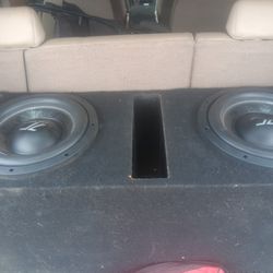 Loud Subwoofers 2 12s In Ported Box