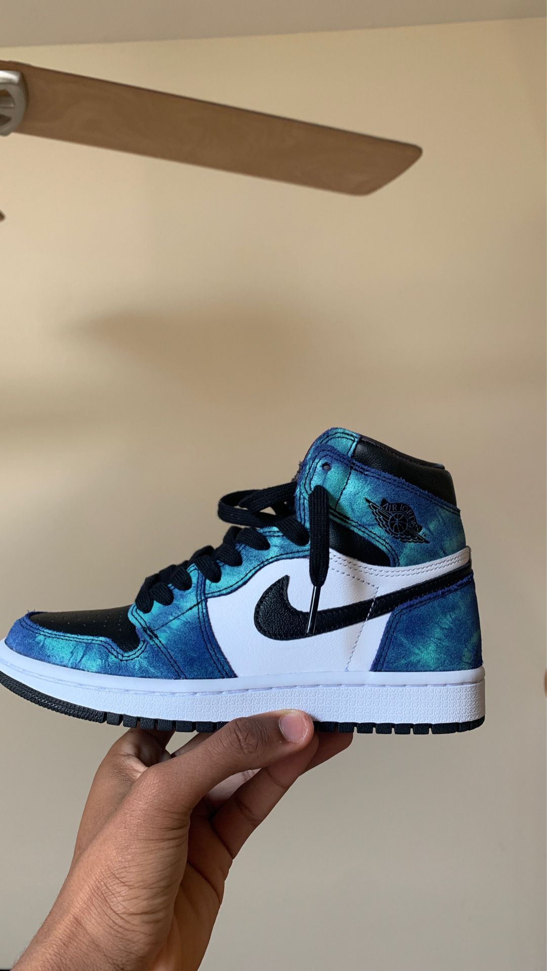 Jordan 1 Tye Dye size 5.5