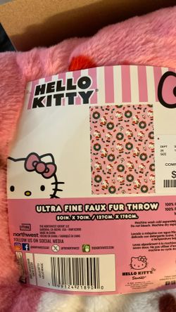 Hello Kitty Christmas Blanket