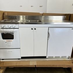 Kitchenette ***NEW***