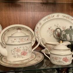 Royal Doulton.  4 Four 5 five piece place settings! New In Box!