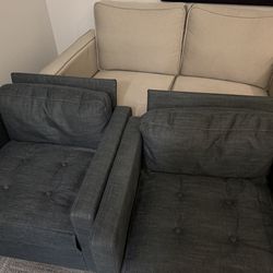 Free cloth chairs - must take all - this morning only 11:30am